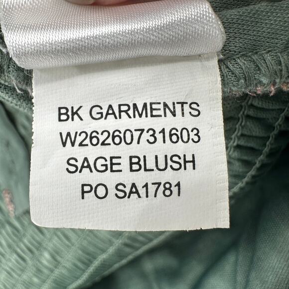 BOG Collective Crop Top SZ M Sage Blush Smocked Floral Ruffle Hem Ruched Stretch - Picture 8 of 9